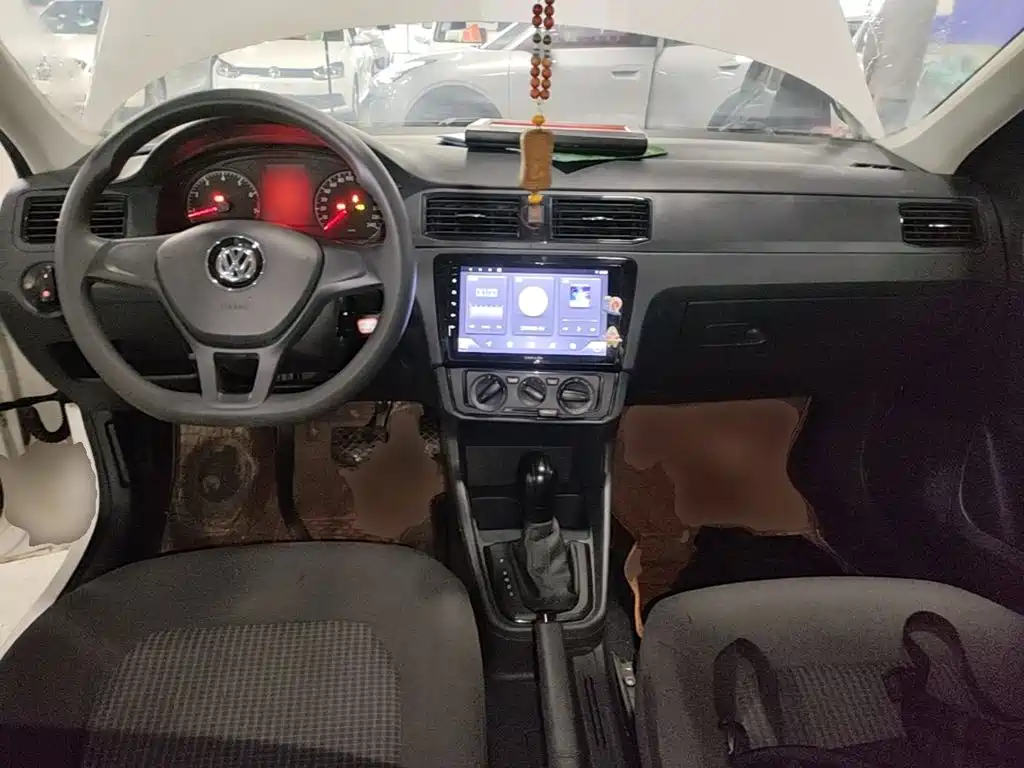 Volkswagen Santana — миниатюра 10