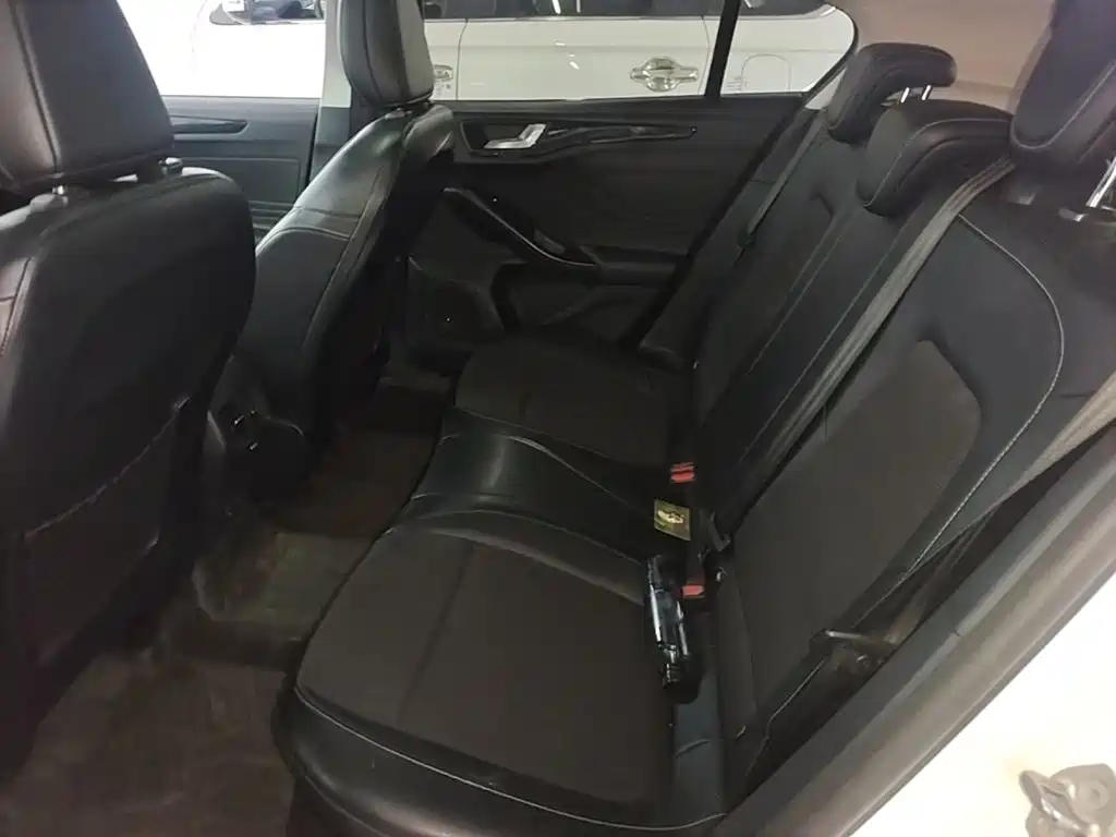 Ford Focus — миниатюра 17
