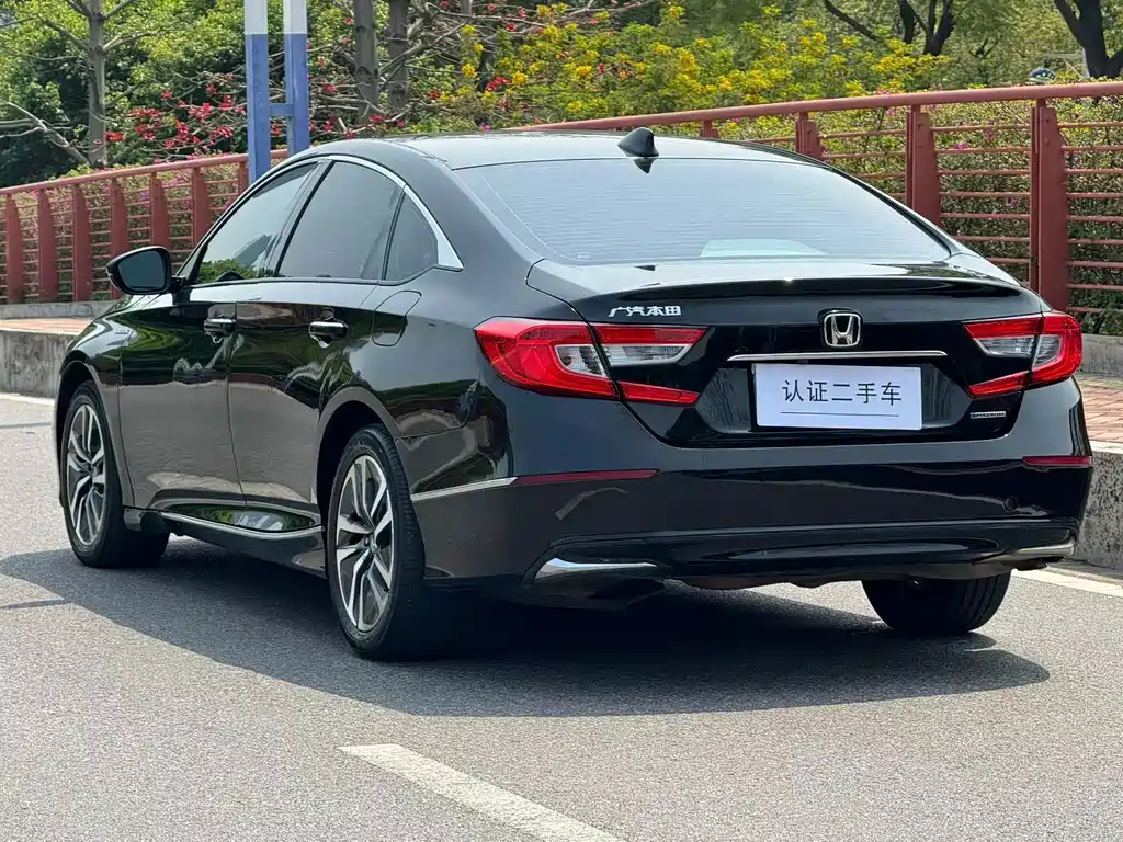 Honda Accord — миниатюра 5