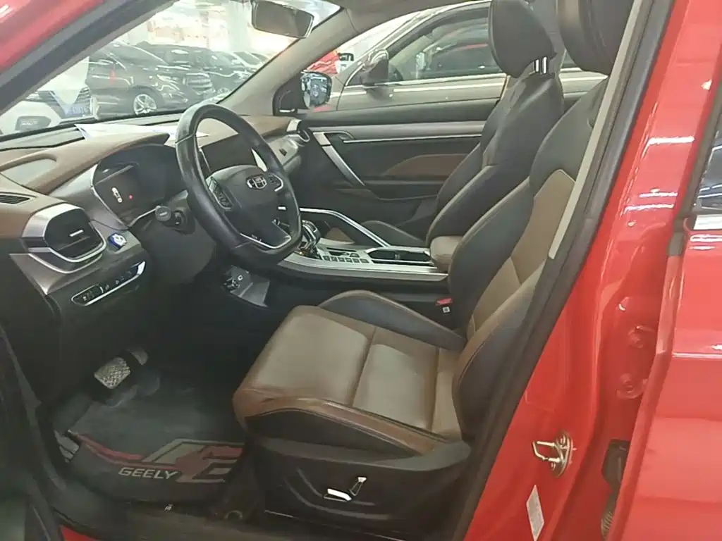 Geely Binyue — миниатюра 15