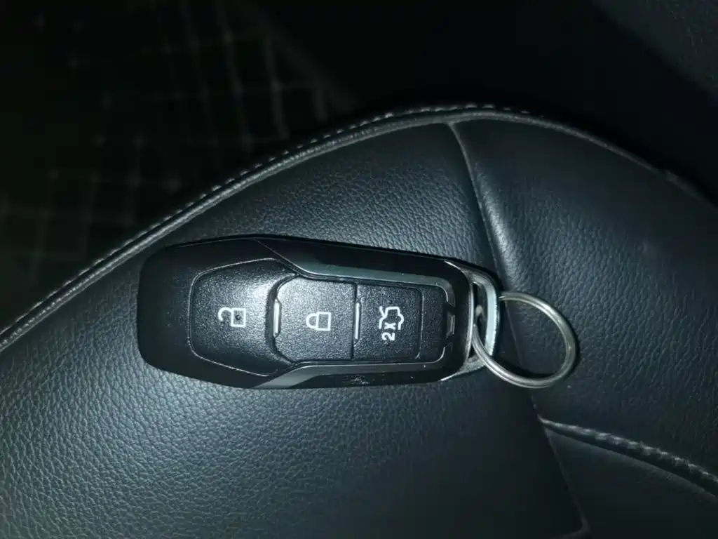 Ford Edge — миниатюра 9