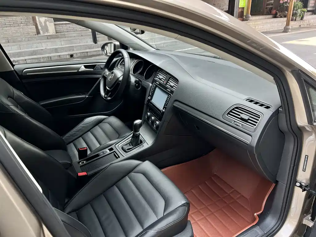 Volkswagen Golf — миниатюра 9