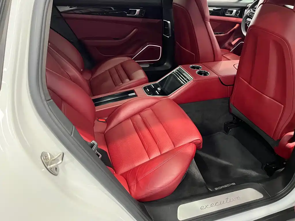 Porsche Panamera — миниатюра 5
