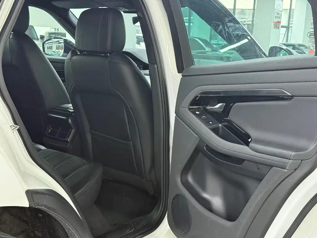 Land Rover Evoque — миниатюра 18