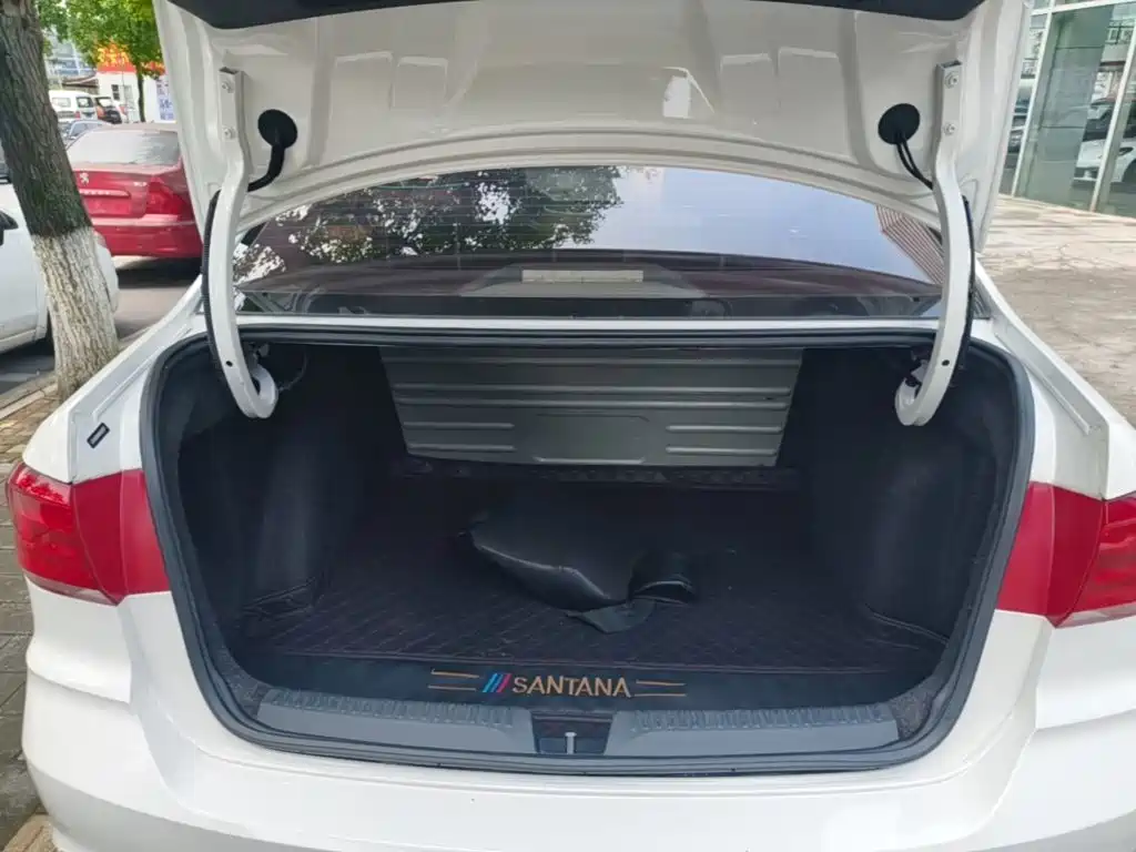 Volkswagen Santana — миниатюра 19