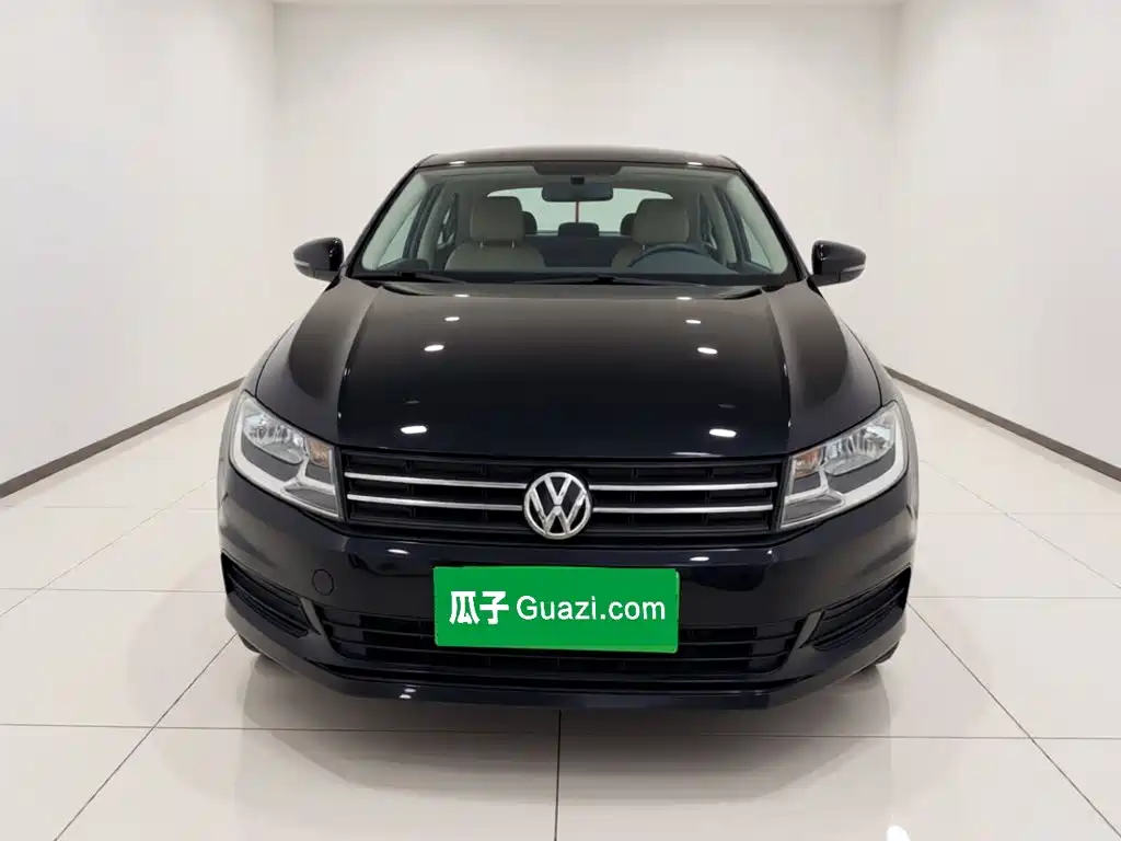 Volkswagen Santana — миниатюра 2
