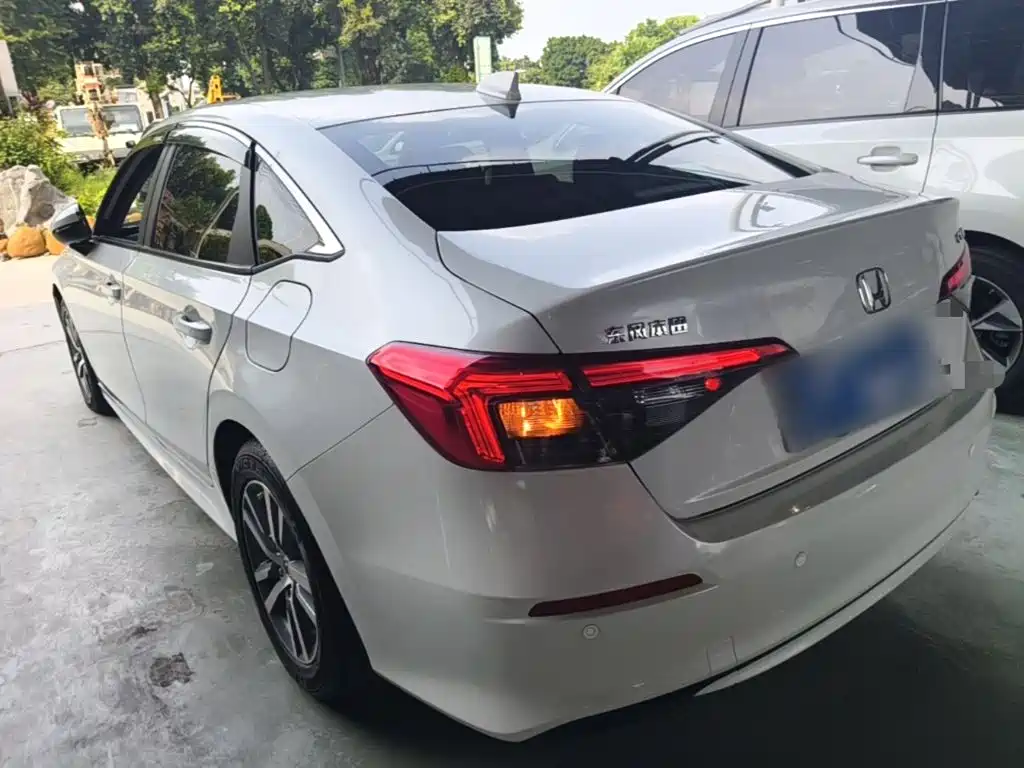 Honda Civic — миниатюра 5