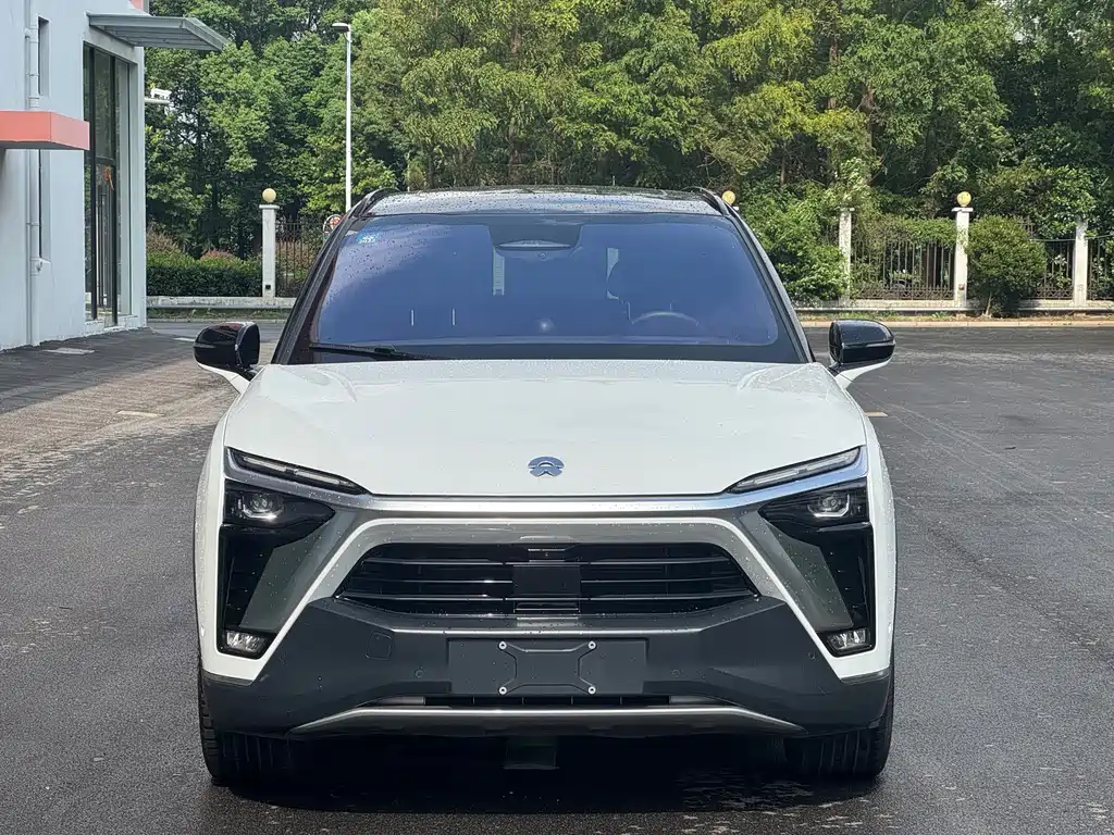 NIO ES8 — миниатюра 2