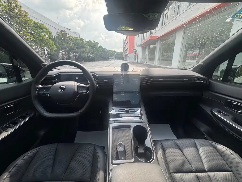 NIO ES8 — миниатюра 15