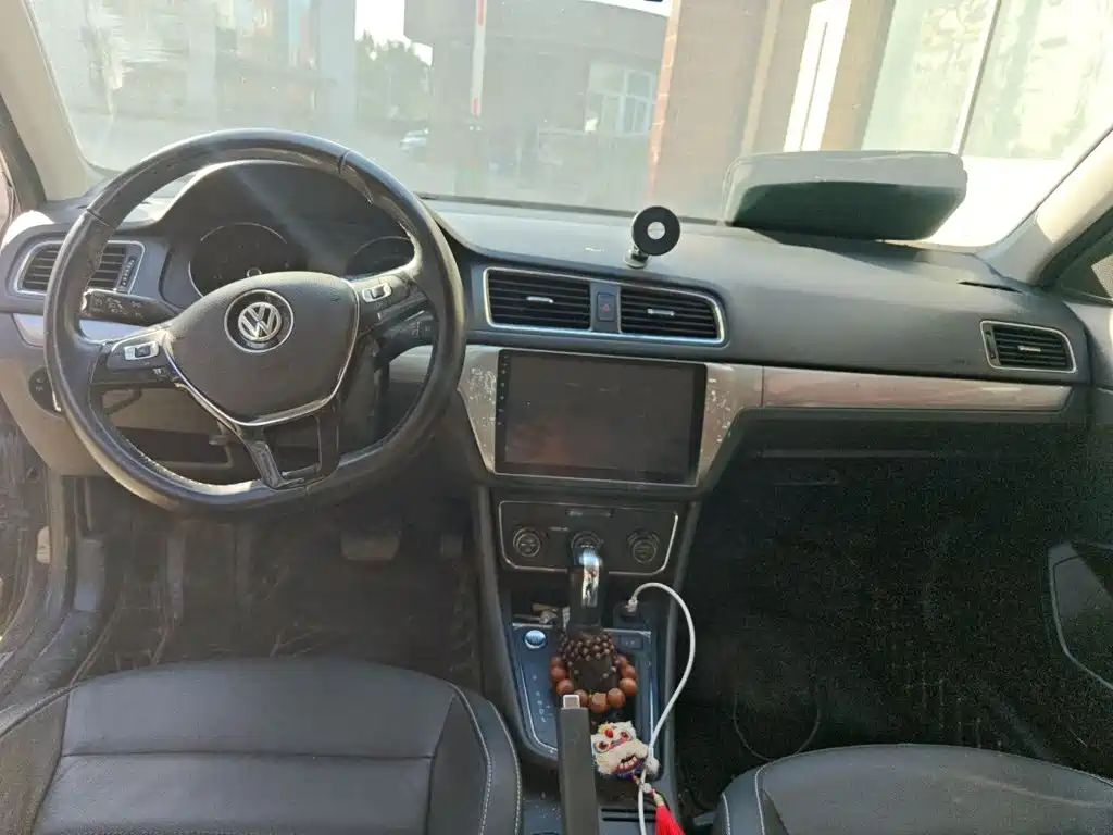 Volkswagen Lavida — миниатюра 10