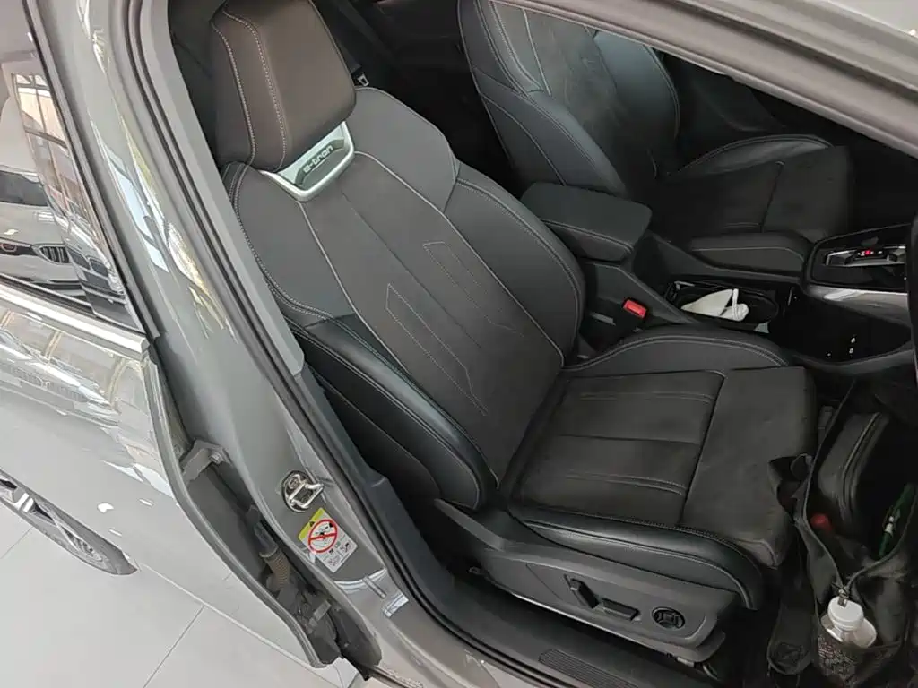 Audi Q4 e-tron — миниатюра 25