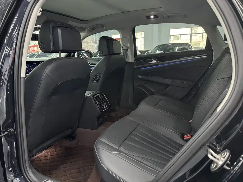 Volkswagen Passat — миниатюра 5