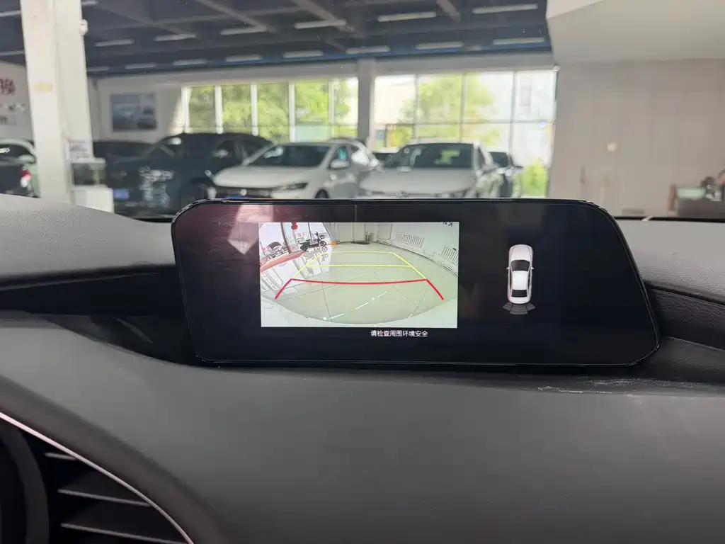 Mazda 3 Axela — миниатюра 12