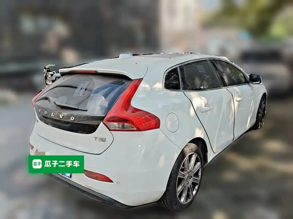 Volvo V40 — миниатюра 6
