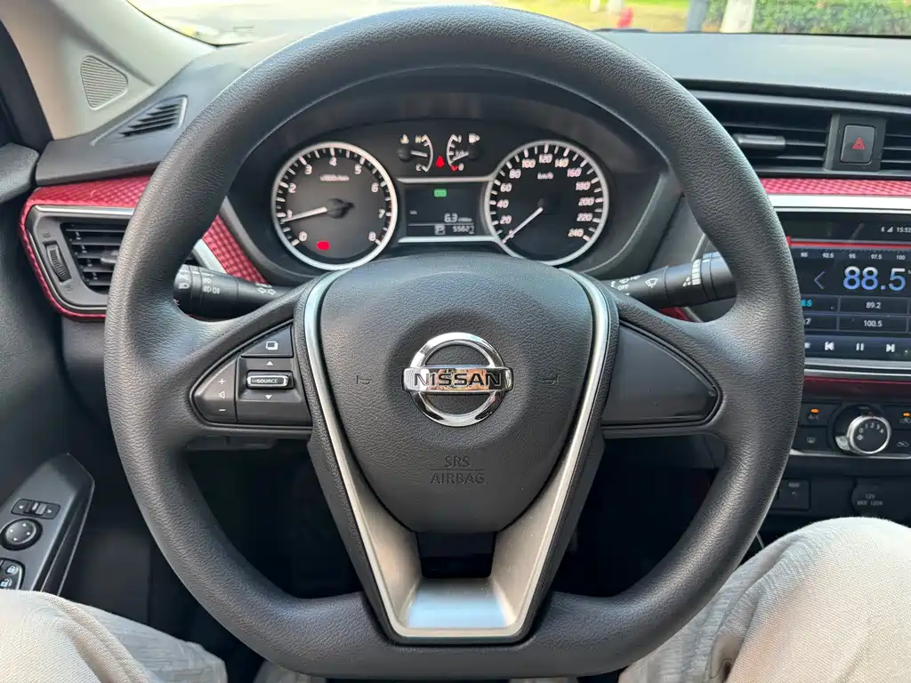 Nissan Bluebird — миниатюра 13