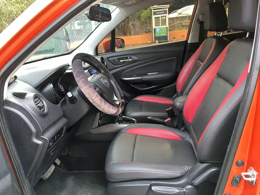 Changan CS15 — миниатюра 12