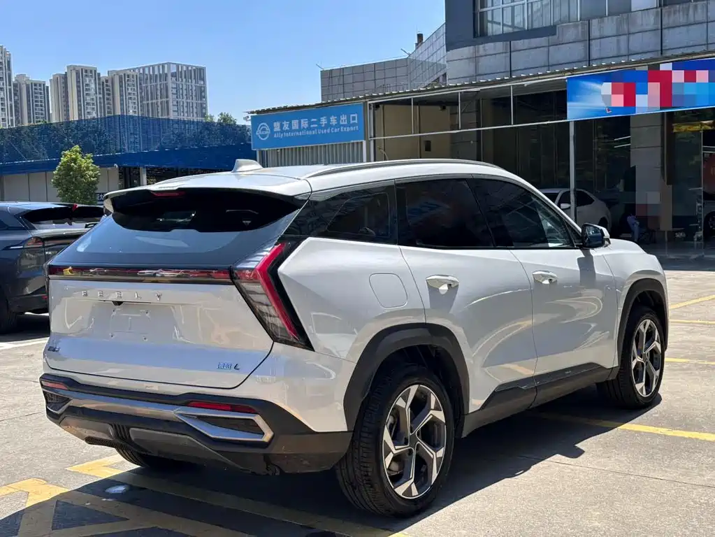 Geely Boyue L — миниатюра 9