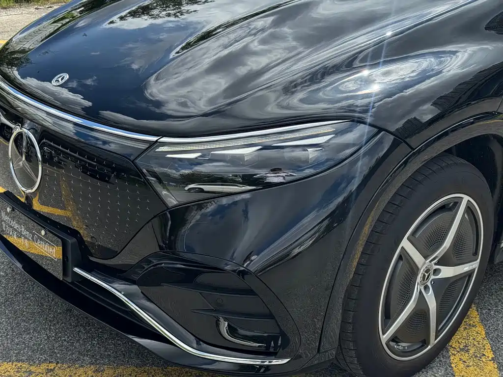 Mercedes-Benz EQS SUV — миниатюра 5