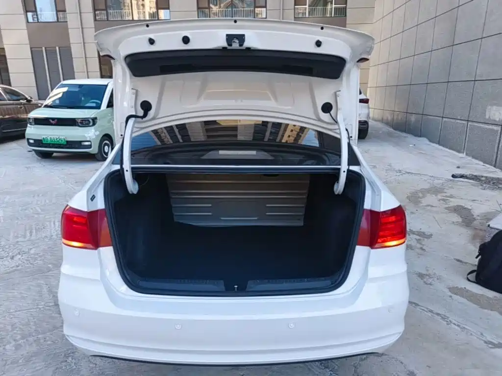 Volkswagen Santana — миниатюра 19