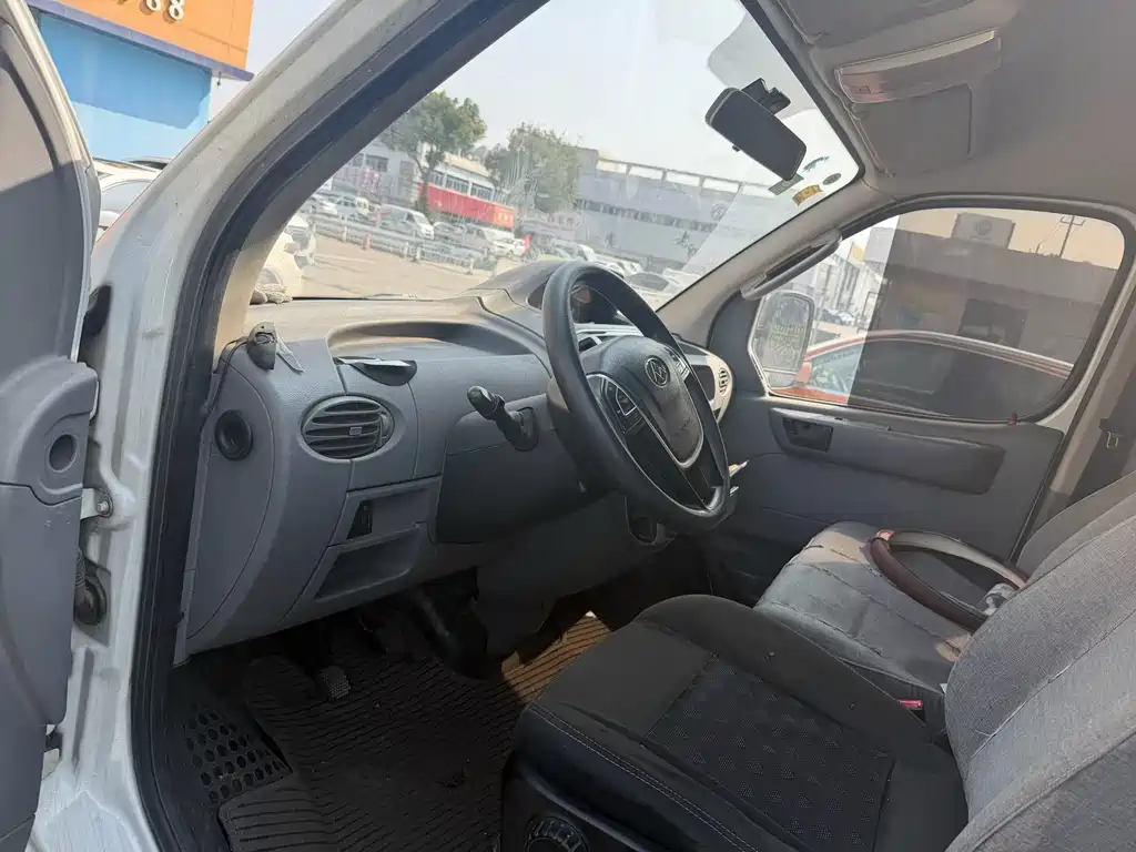 SAIC MAXUS XINTU V80