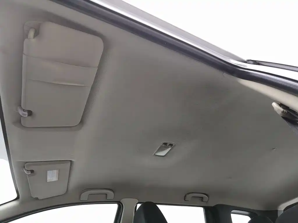 Nissan Livina — миниатюра 14