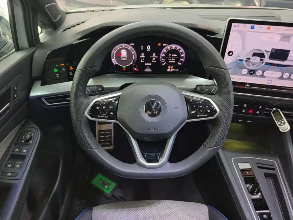 Volkswagen Golf — миниатюра 11