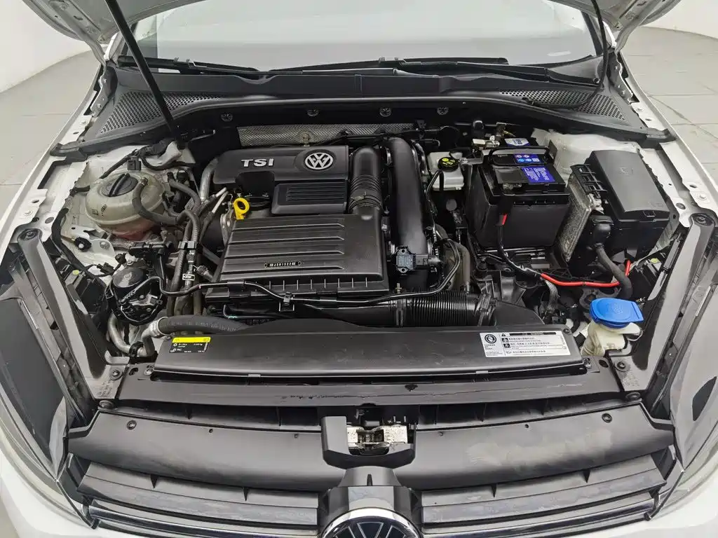 Volkswagen Golf — миниатюра 6