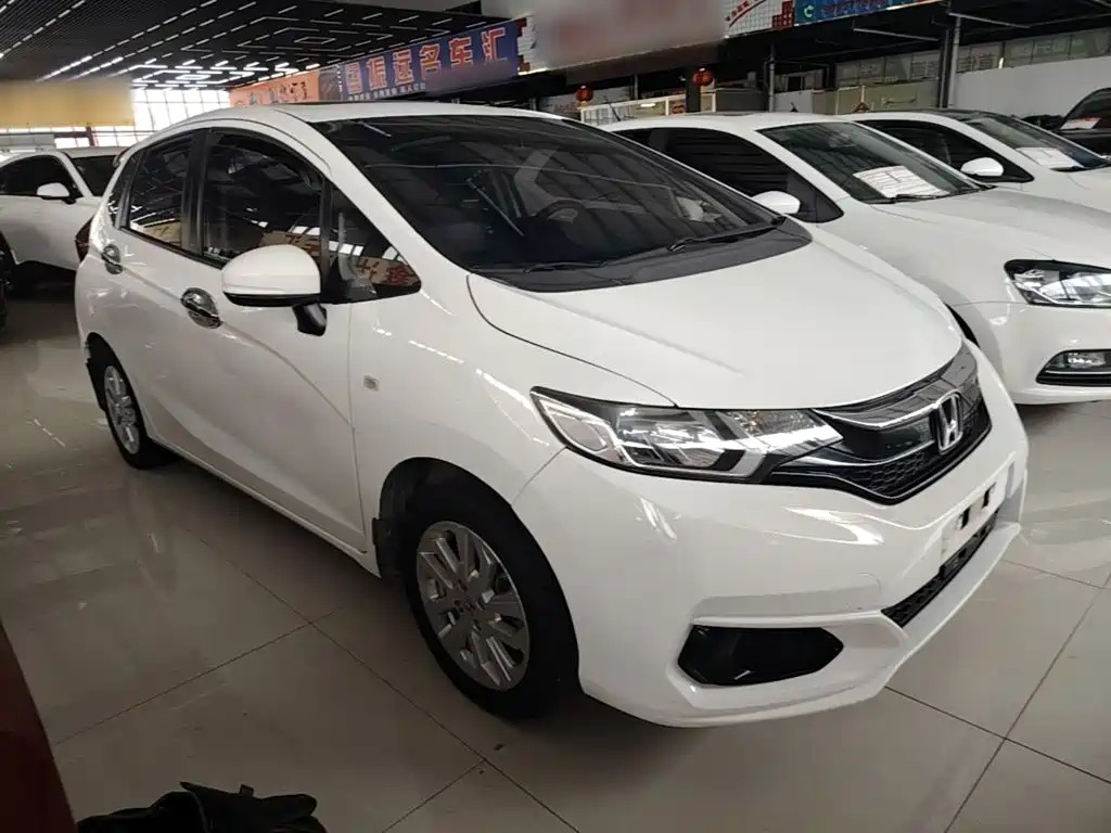 Honda Fit — миниатюра 4