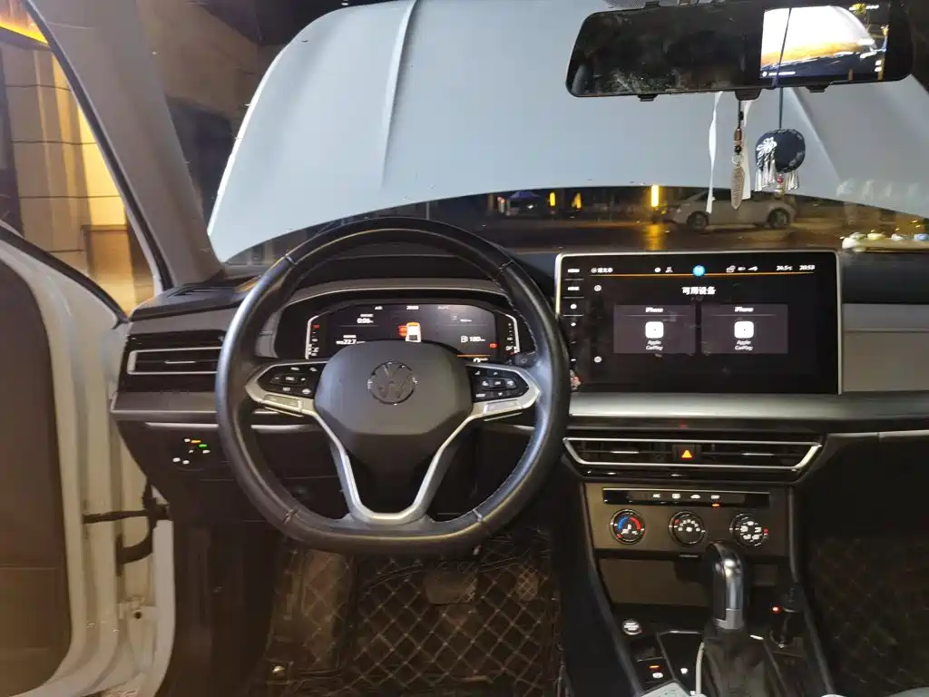 Volkswagen Lavida — миниатюра 3