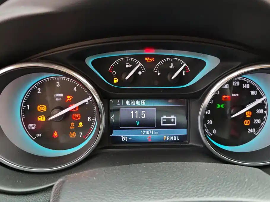 Buick Envision Plus — миниатюра 13