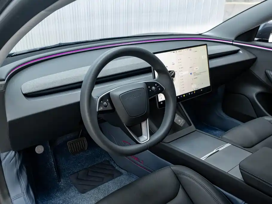 Tesla Model 3 — миниатюра 22