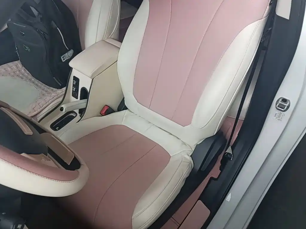 Roewe Clever — миниатюра 15