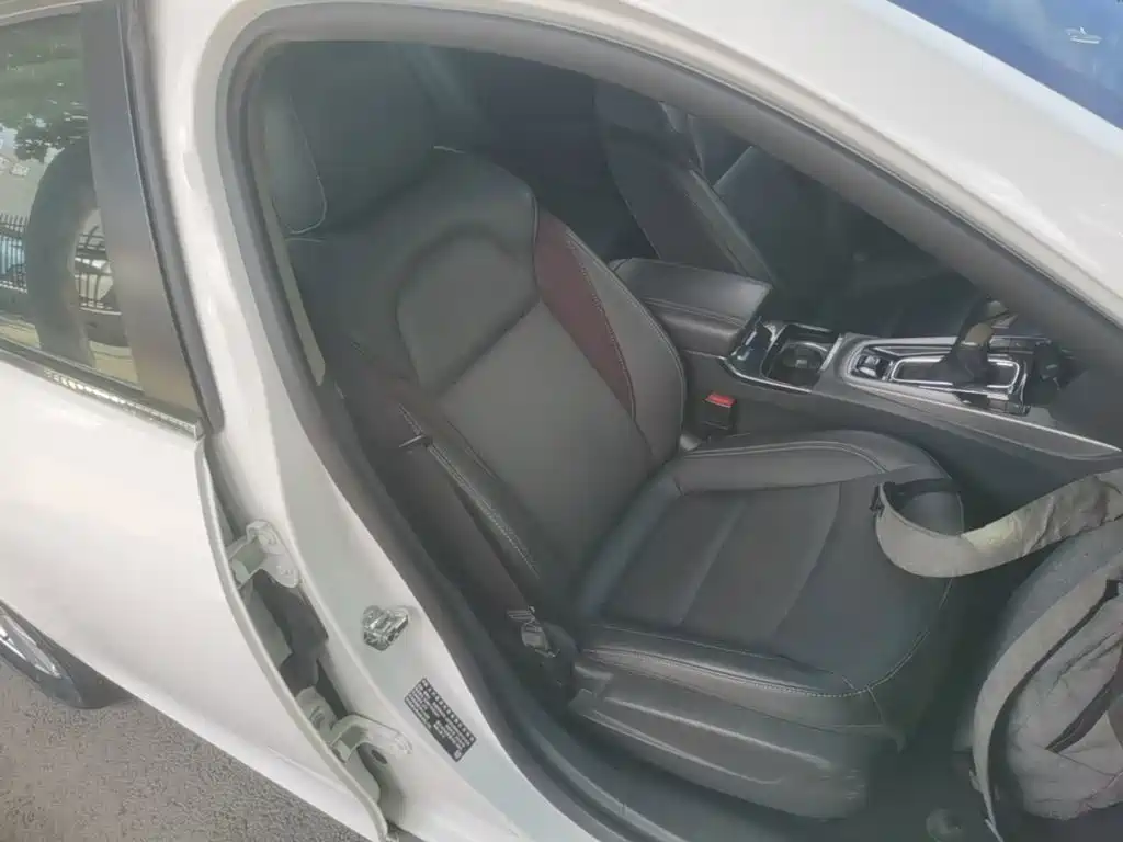 Chevrolet Malibu — миниатюра 25