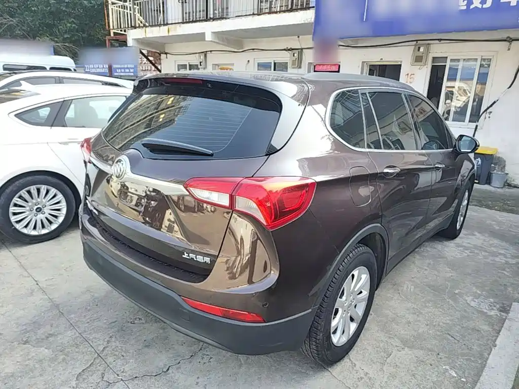 Buick Envision Plus — миниатюра 5
