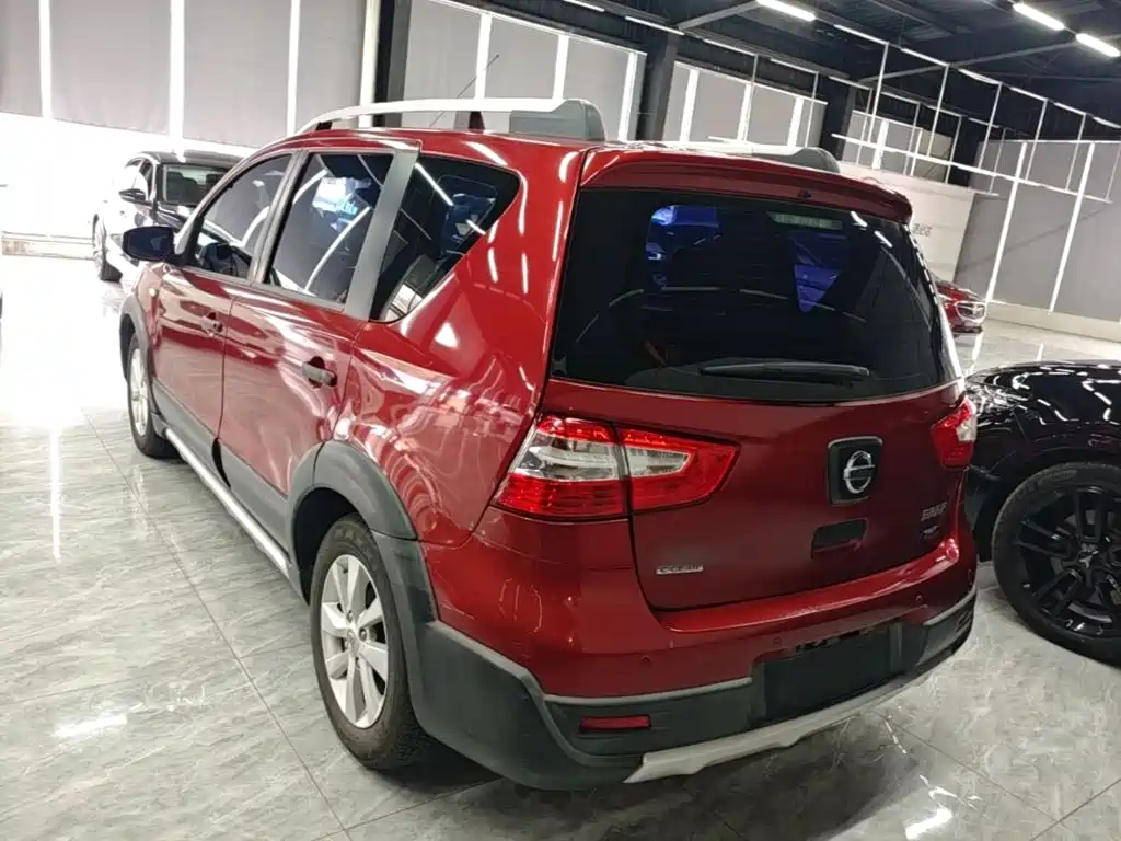 Nissan Livina — миниатюра 5