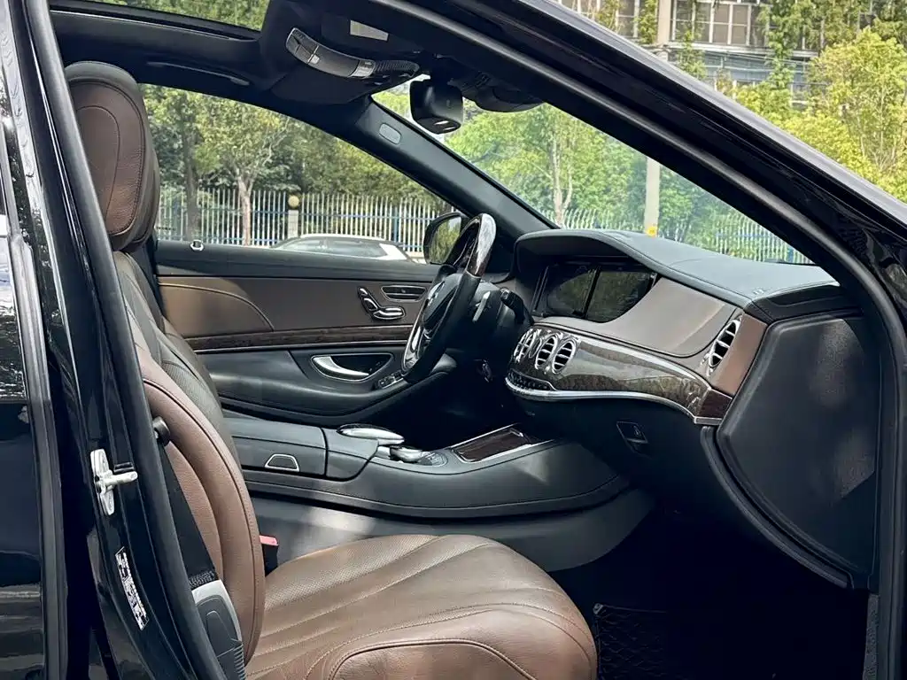 Mercedes-Benz S-Class — миниатюра 18