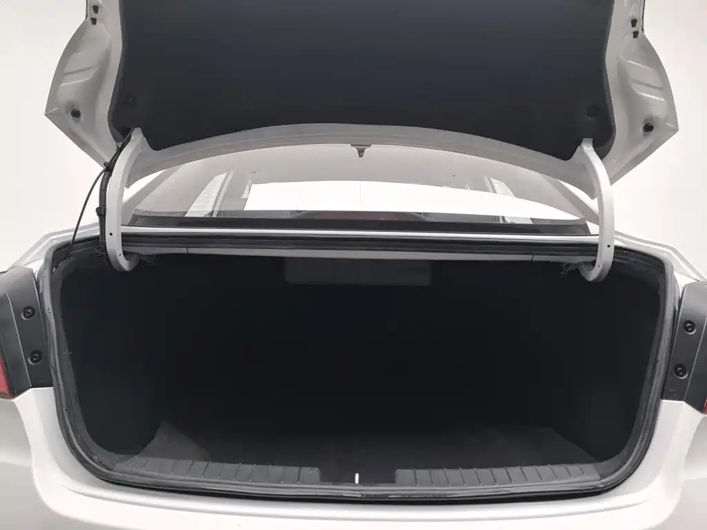 Hyundai Mistra — миниатюра 16