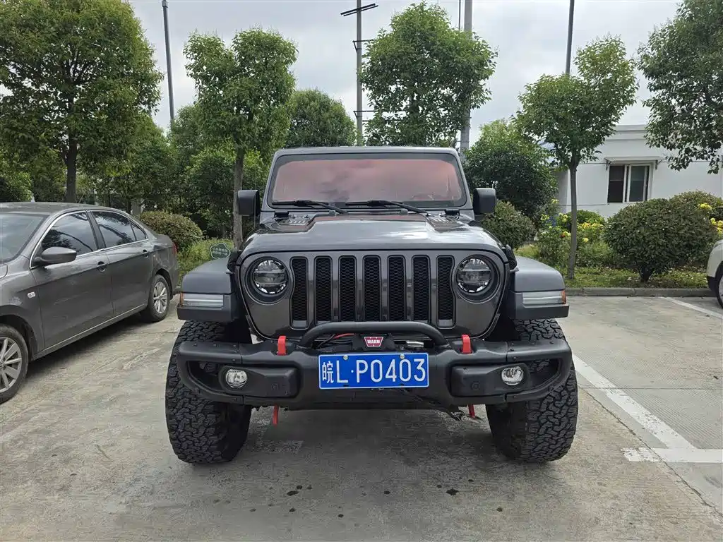 Jeep Wrangler - фото 2