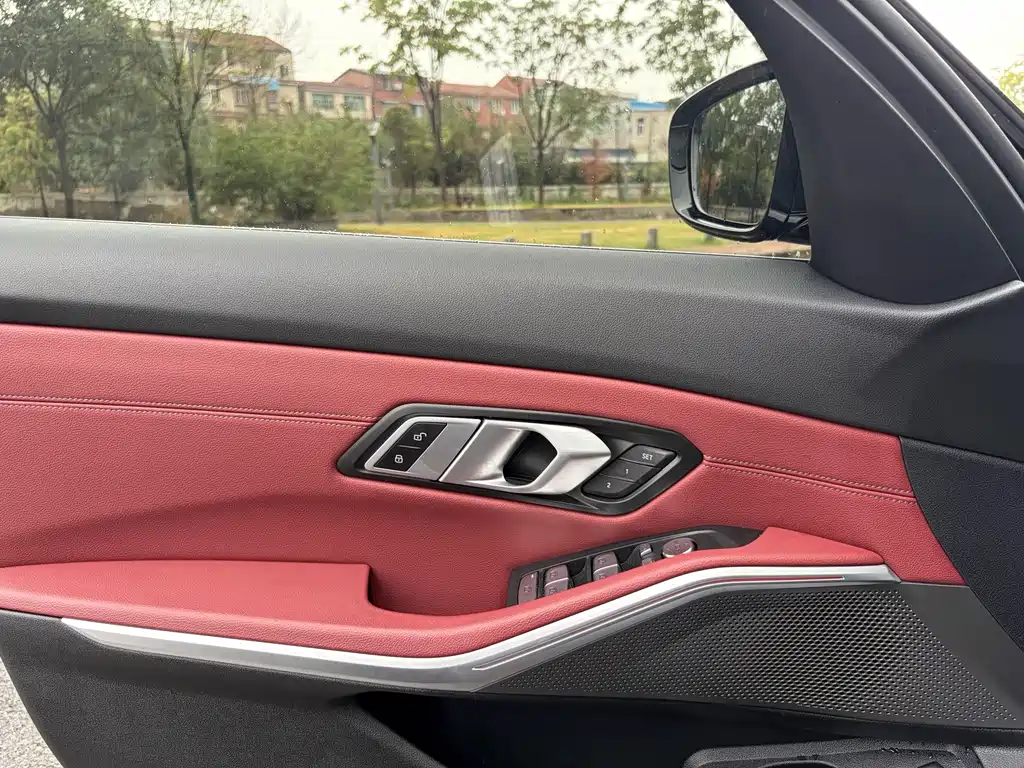 BMW 3 Series — миниатюра 14