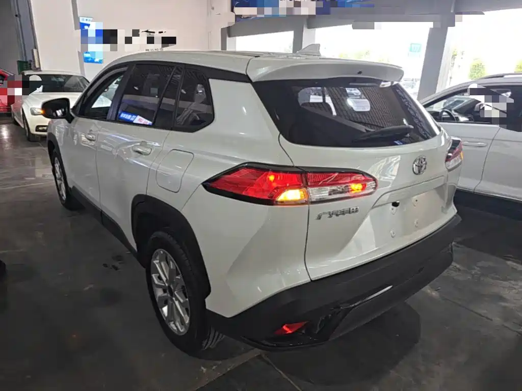 Toyota Frontlander — миниатюра 5