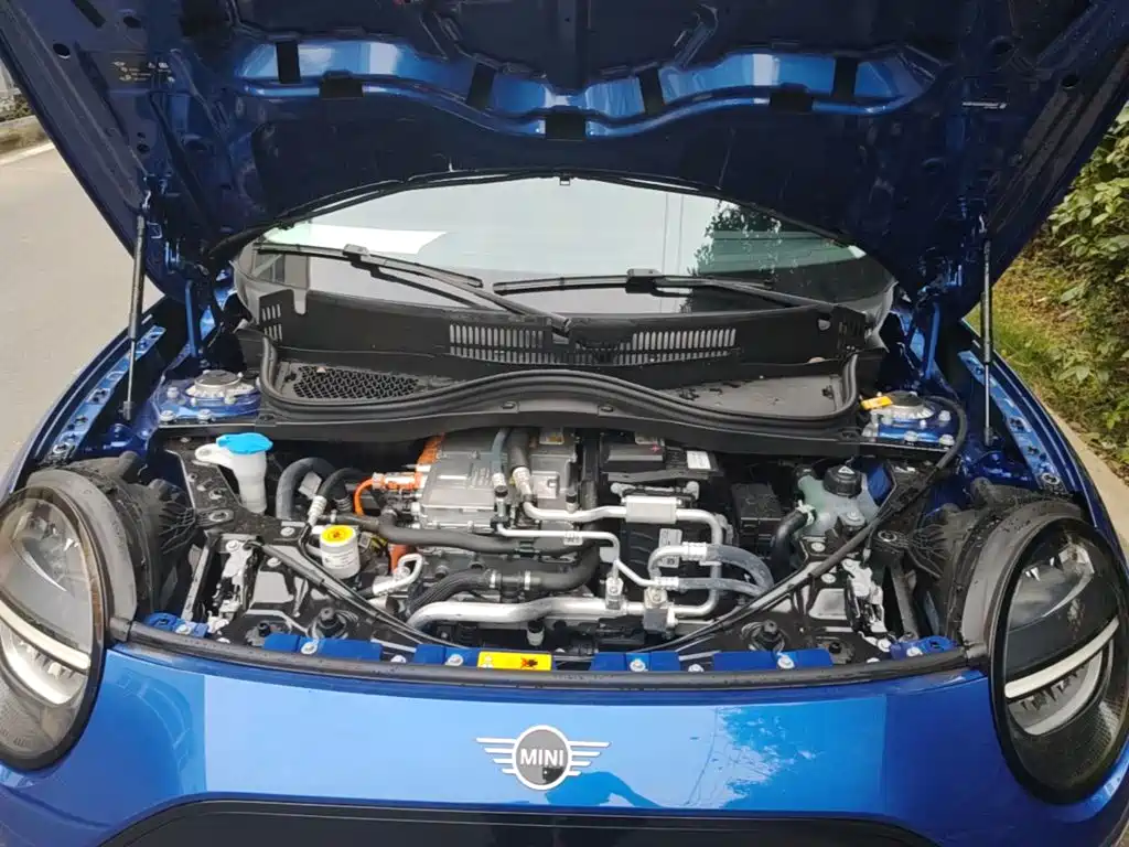 MINI MINI COOPER EV — миниатюра 20