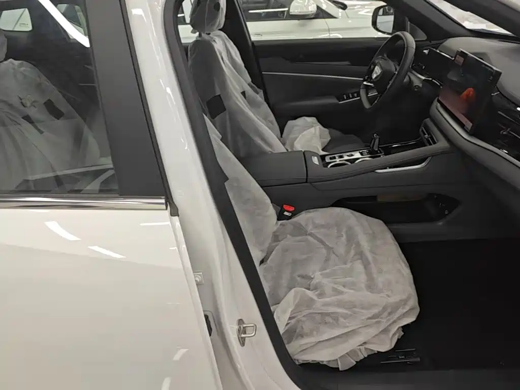 Geely Boyue — миниатюра 25