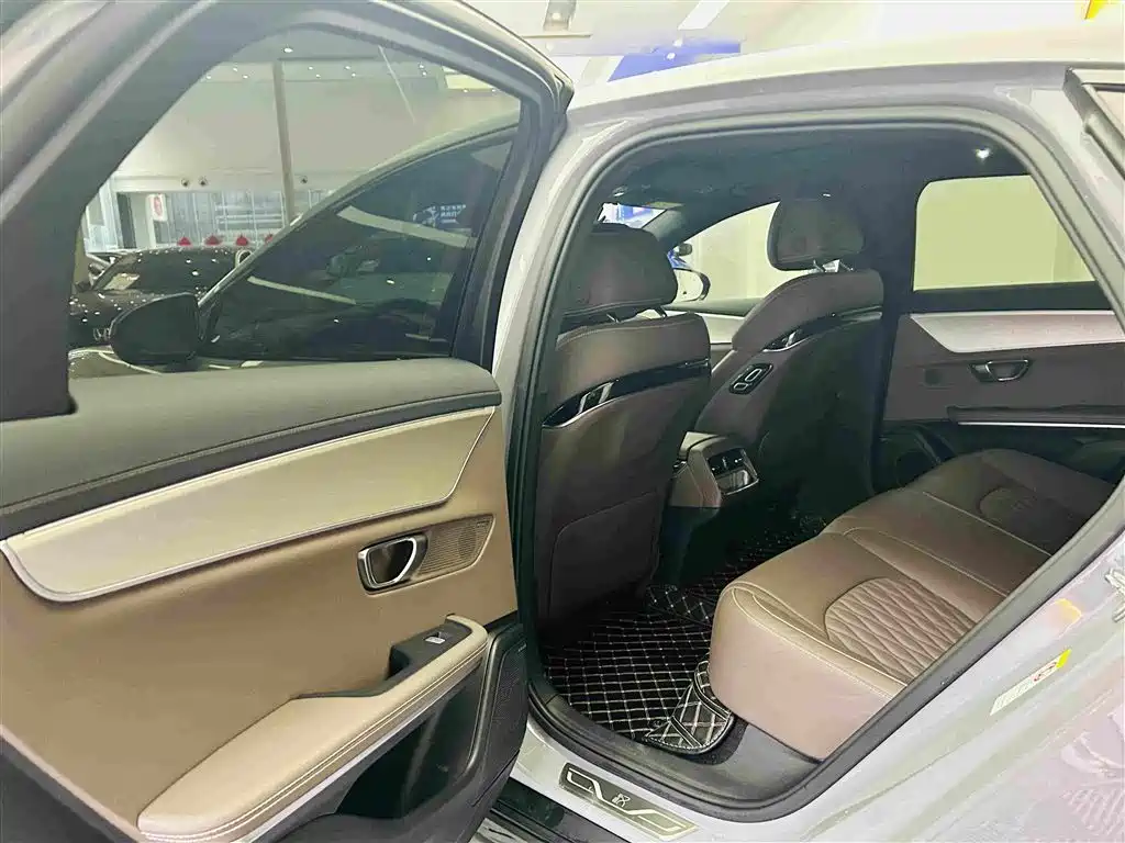 BYD Han — миниатюра 24