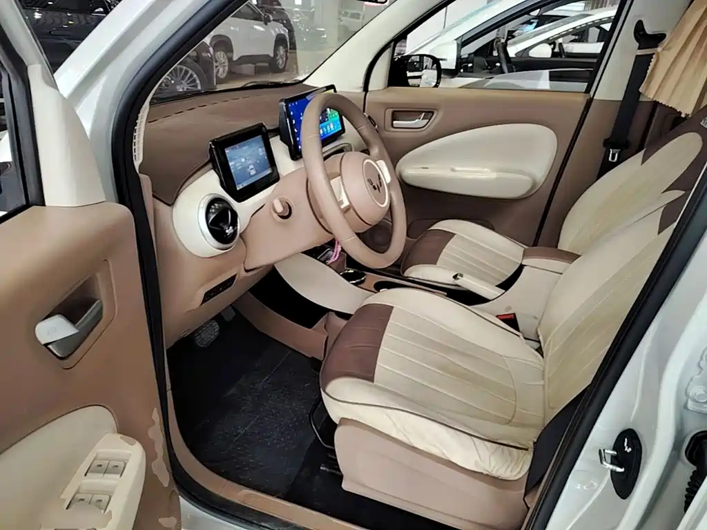 Wuling MINIEV — миниатюра 16