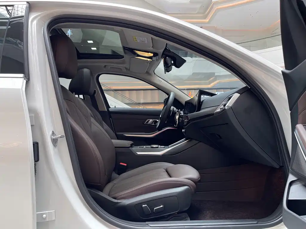 BMW 3 Series — миниатюра 12