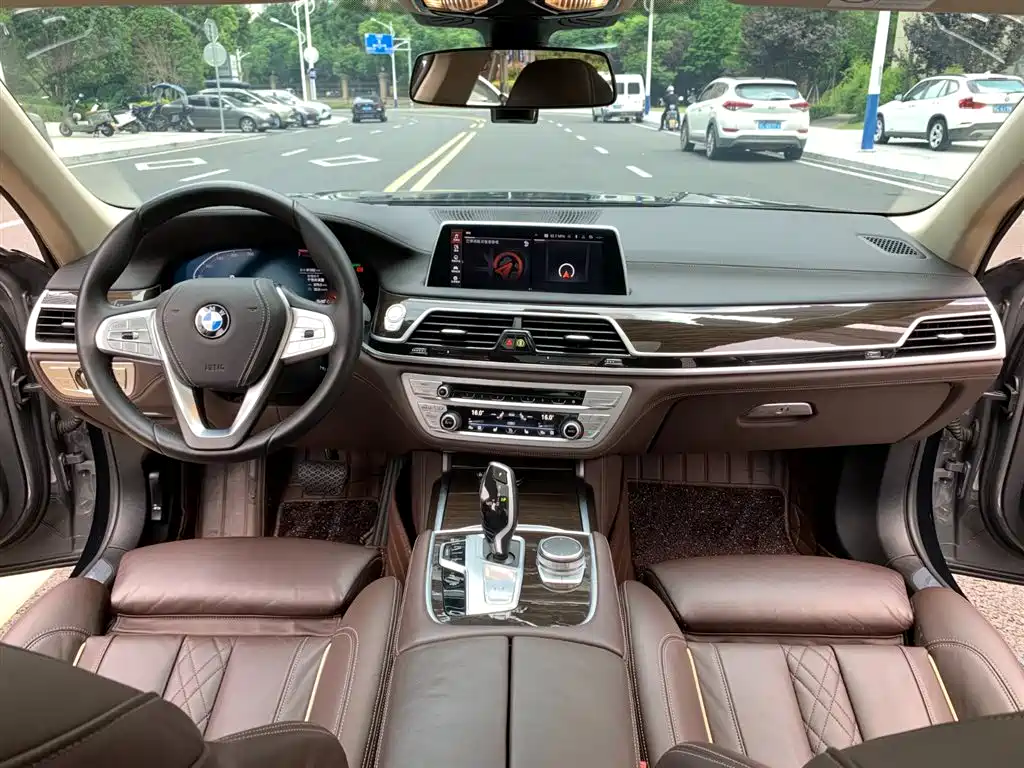 BMW 7 Series 7 2021 730Li Luxury
