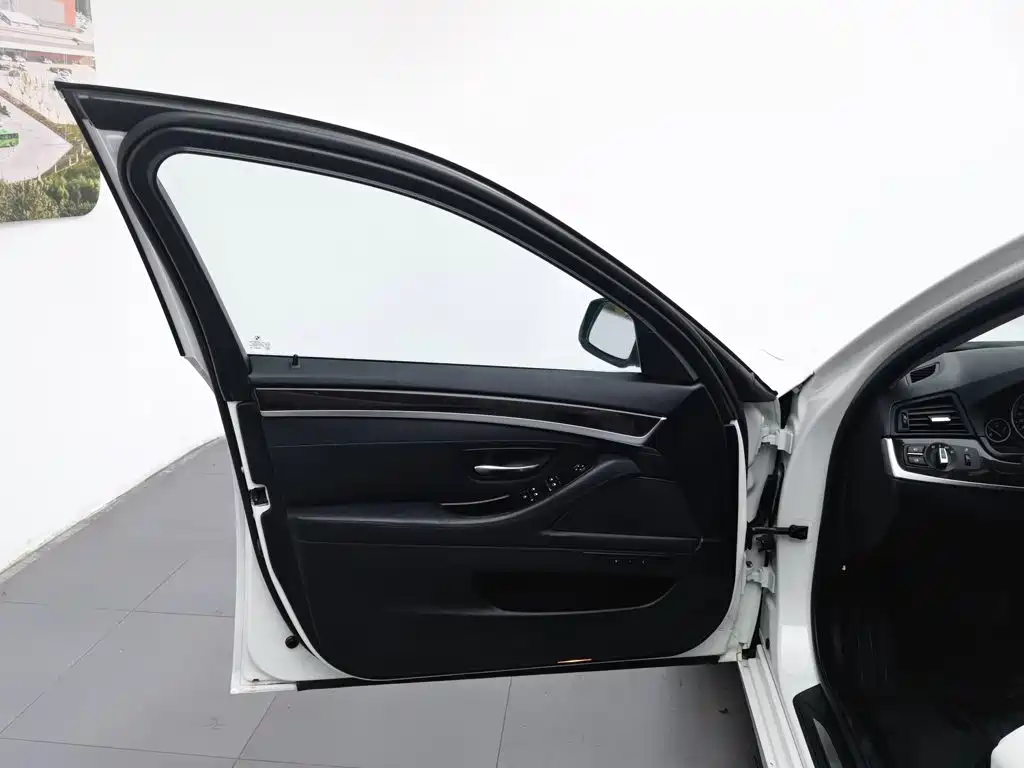 BMW 5 Series 5 2012 523Li Luxury