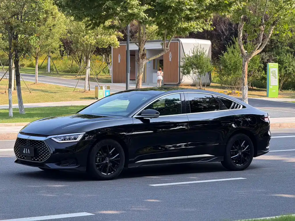 BYD Han 2024