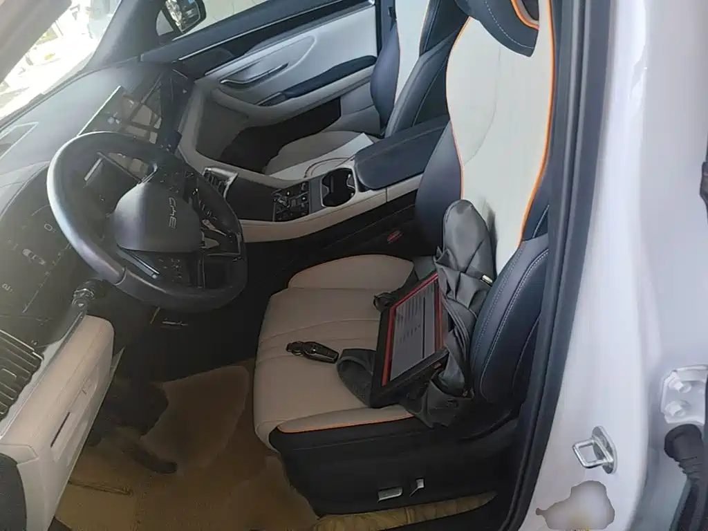 BYD PLUS New Energy — миниатюра 15