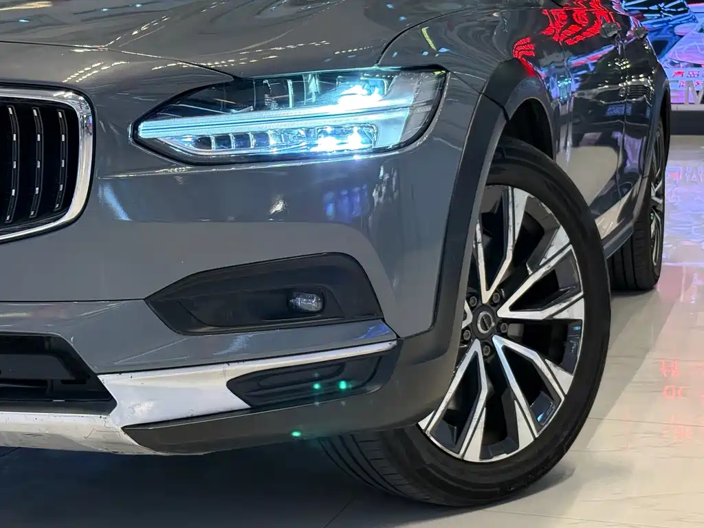 Volvo V90 — миниатюра 15